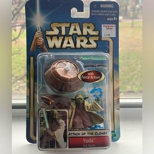 New Star Wars-Attack of the Clones: YODA Jedi Master Action Figure Hasbro 02’